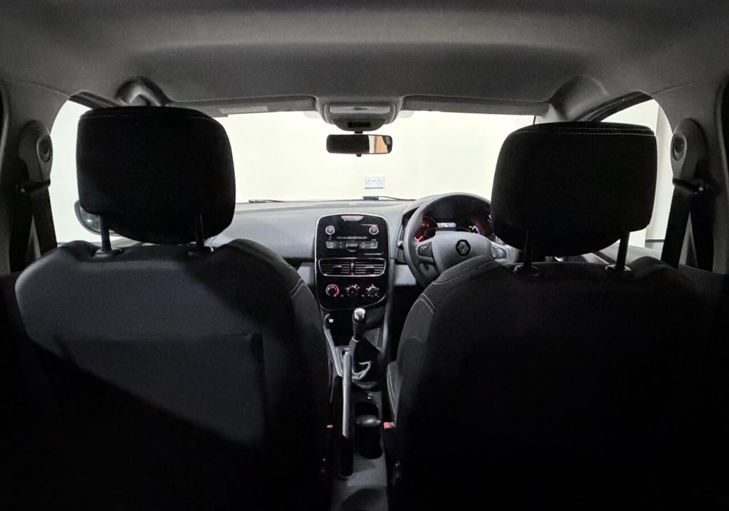 Used Renault Clio 2017 for sale - 76883432: Photo 29