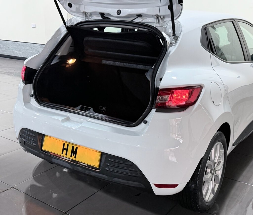 Used Renault Clio 2017 for sale - 76883432: Photo 33