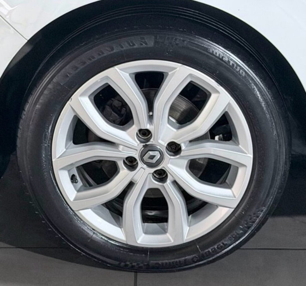 Used Renault Clio 2017 for sale - 76883432: Photo 39