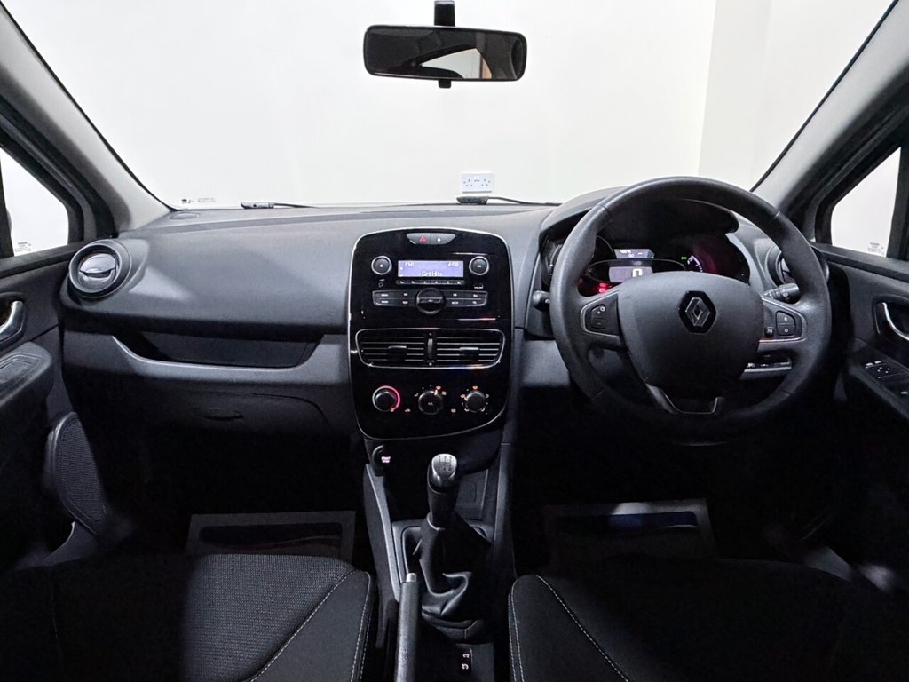Used Renault Clio 2017 for sale - 76883432: Photo 7