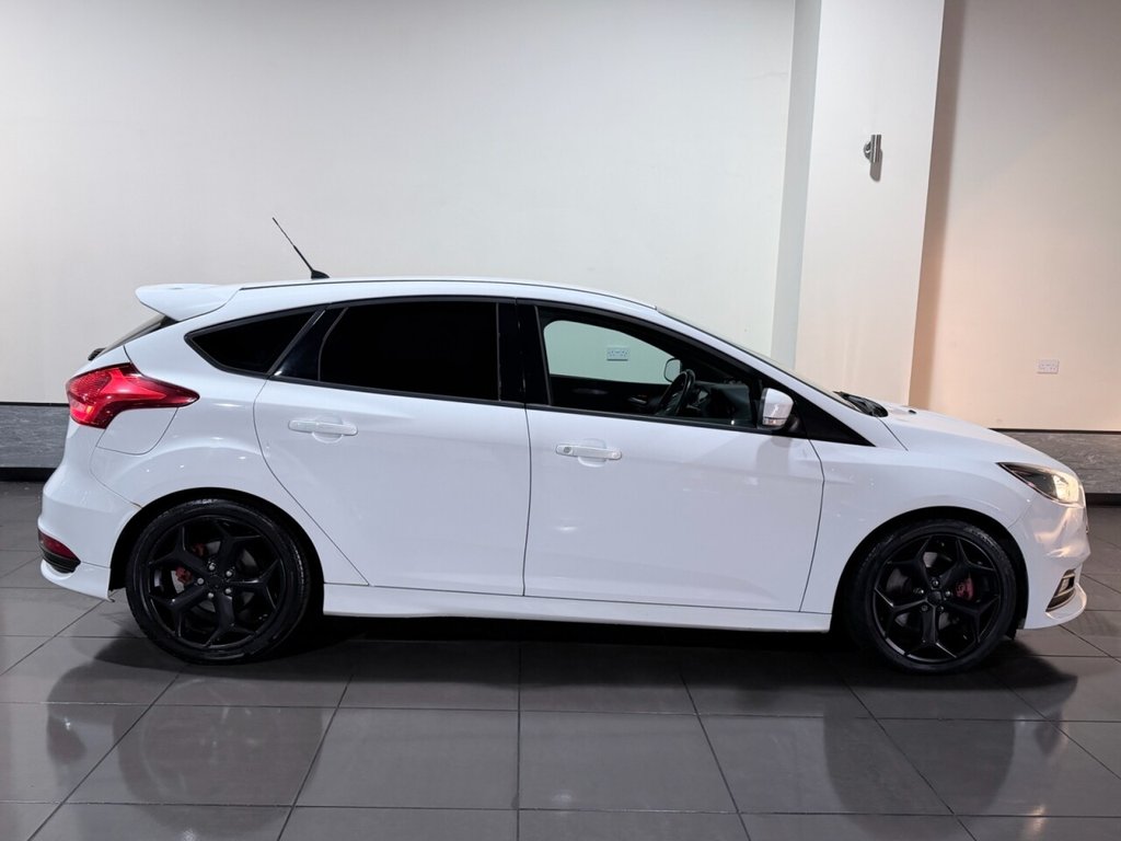 Used Ford Focus 2016 for sale - 78068320: Photo 3