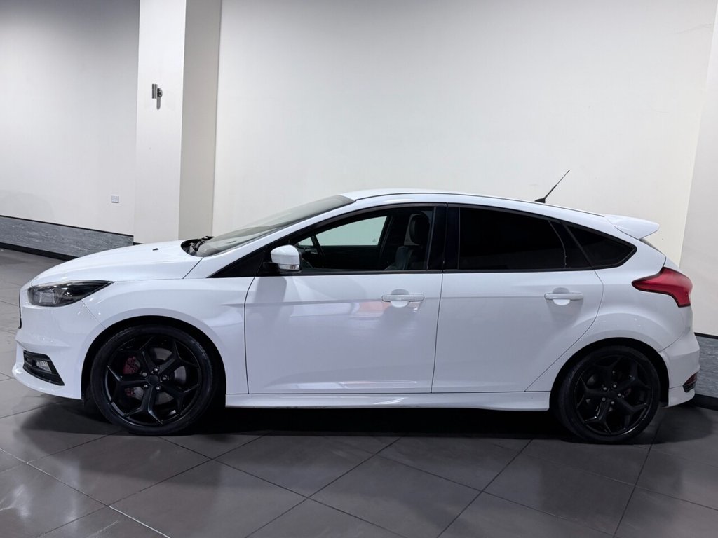 Used Ford Focus 2016 for sale - 78068320: Photo 4