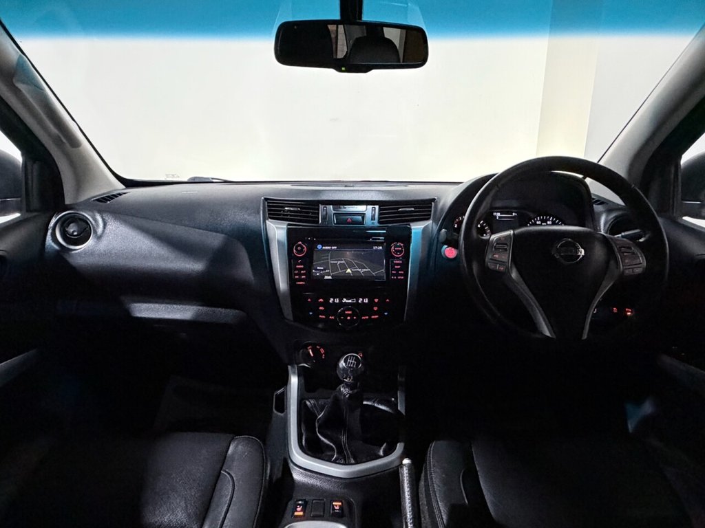 Used Nissan Navara 2017 for sale - 77355919: Photo 10