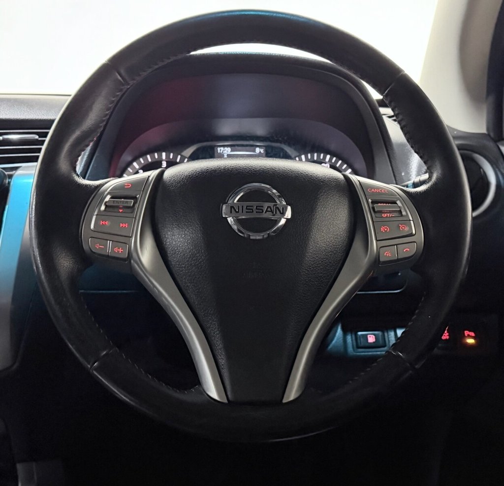 Used Nissan Navara 2017 for sale - 77355919: Photo 11