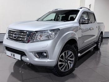 Used Nissan Navara 2017 for sale - 77355919: Photo