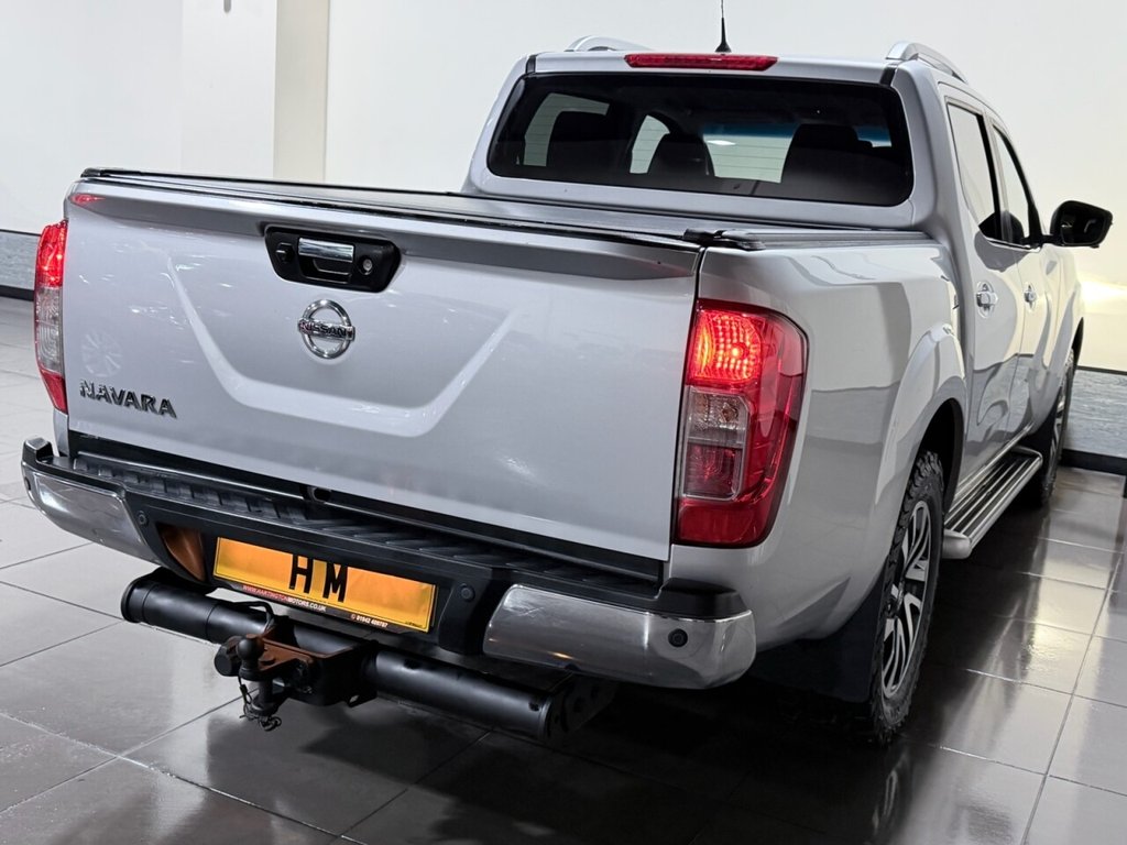 Used Nissan Navara 2017 for sale - 77355919: Photo 2
