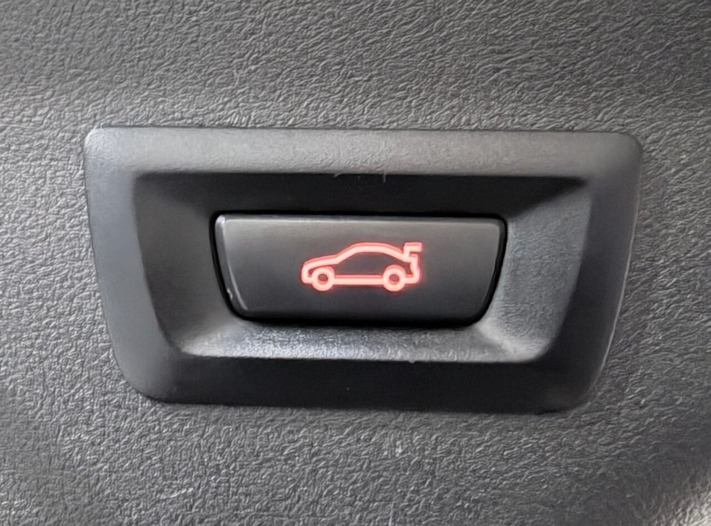 Used BMW 6 Series 2017 for sale - 77250603: Photo 37