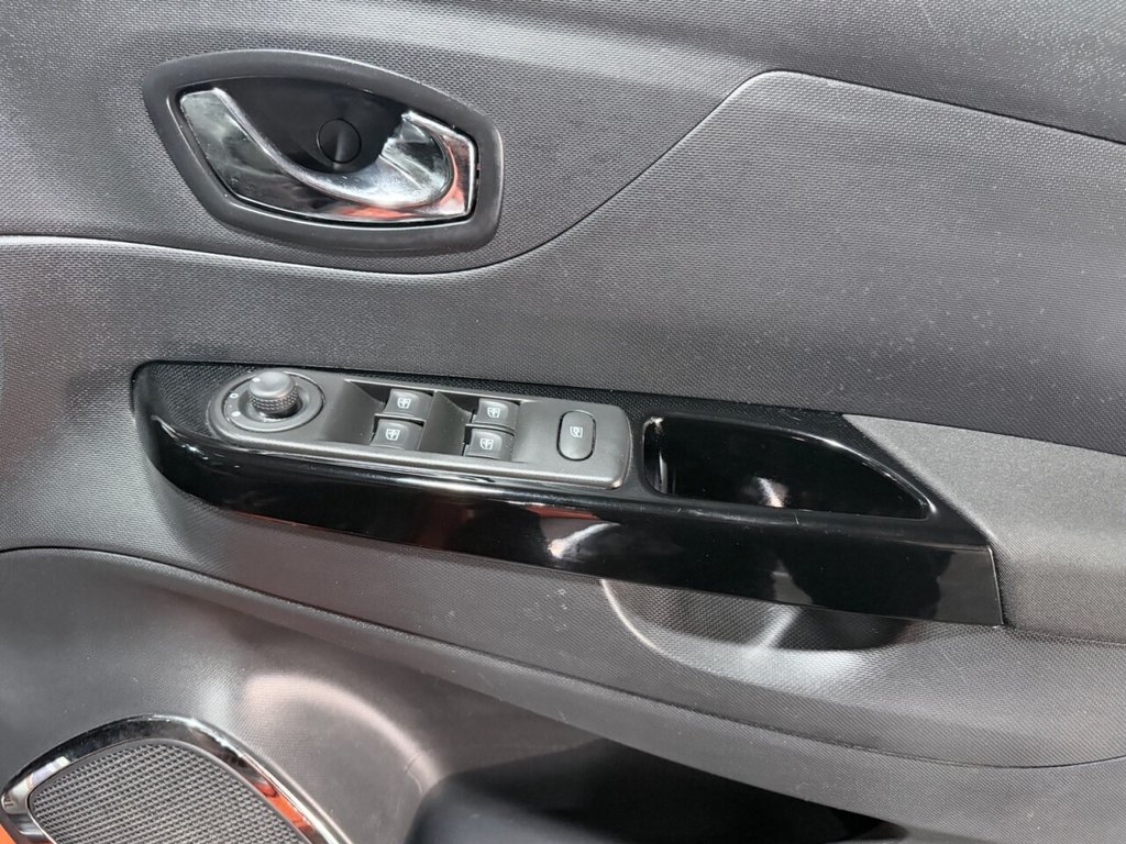 Used Renault Captur 2014 for sale - 78167361: Photo 22