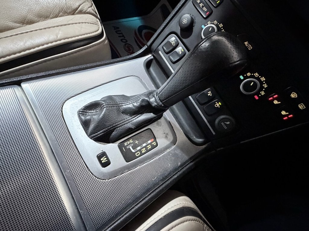 Used Volvo XC90 2011 for sale - 78145169: Photo 13