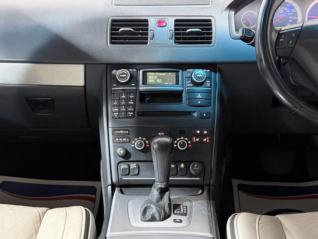 Used Volvo XC90 2011 for sale - 78145169: Photo 28