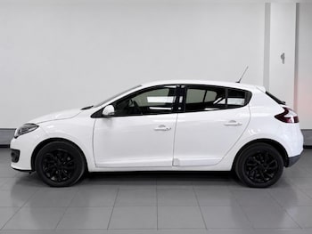 Used Renault Megane 2015 for sale - 79059097: Photo