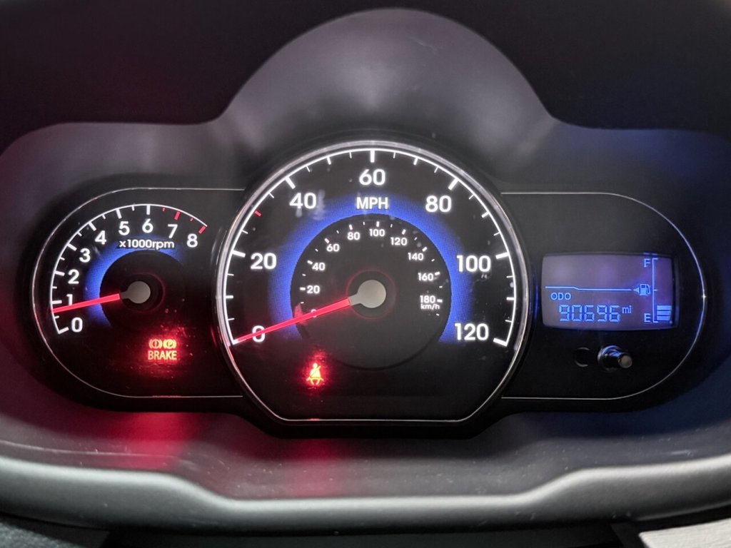 Used Hyundai i10 2012 for sale - 78002431: Photo 9