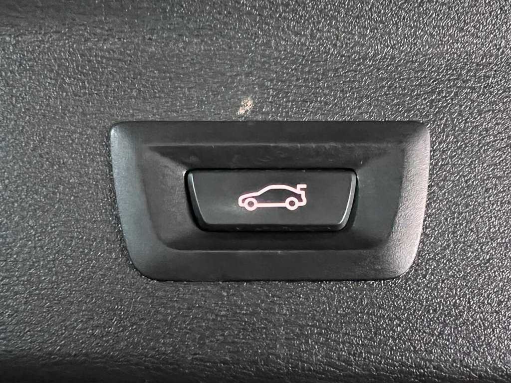 Vehicle 33
