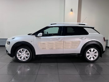 Used Citroen C4 Cactus 2018 for sale - 75542724: Photo