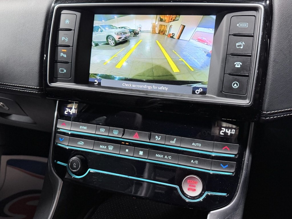 Used Jaguar XE 2016 for sale - 77835921: Photo 11