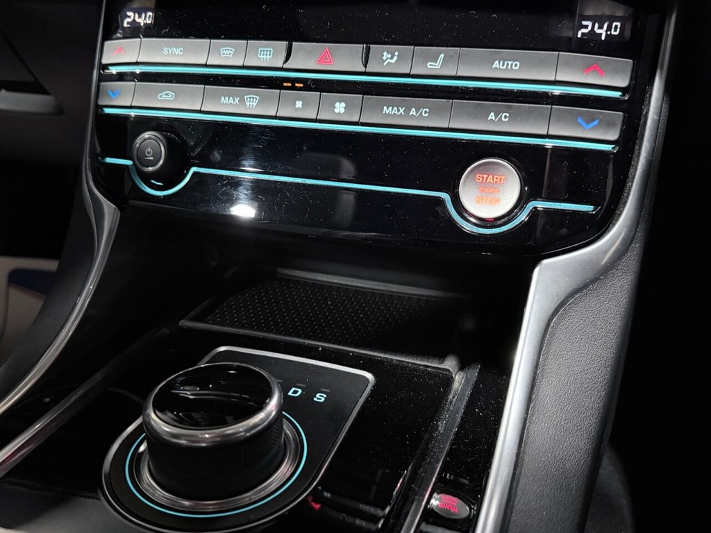 Used Jaguar XE 2016 for sale - 77835921: Photo 13