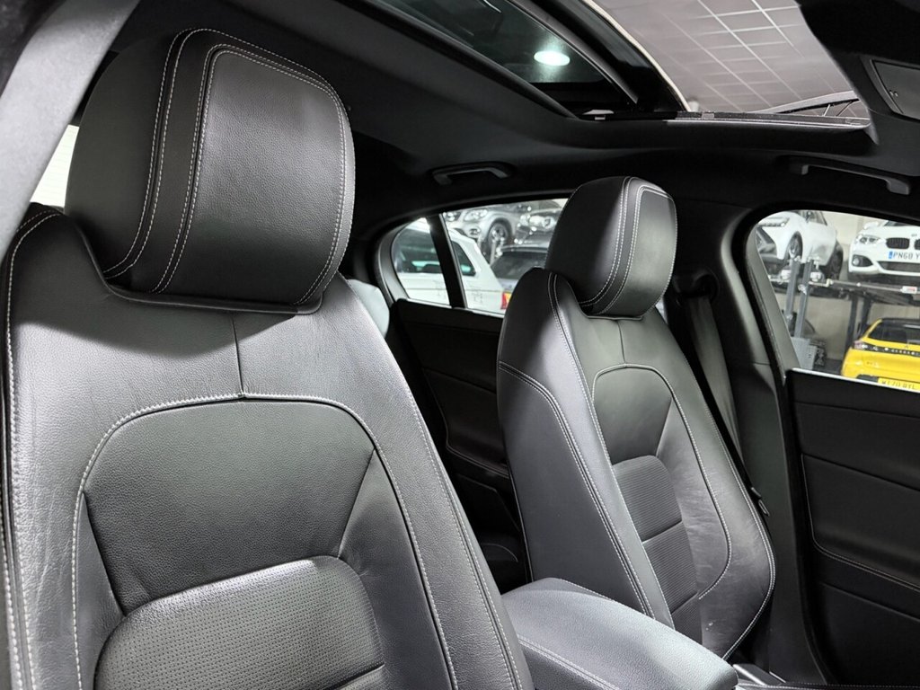 Used Jaguar XE 2016 for sale - 77835921: Photo 14