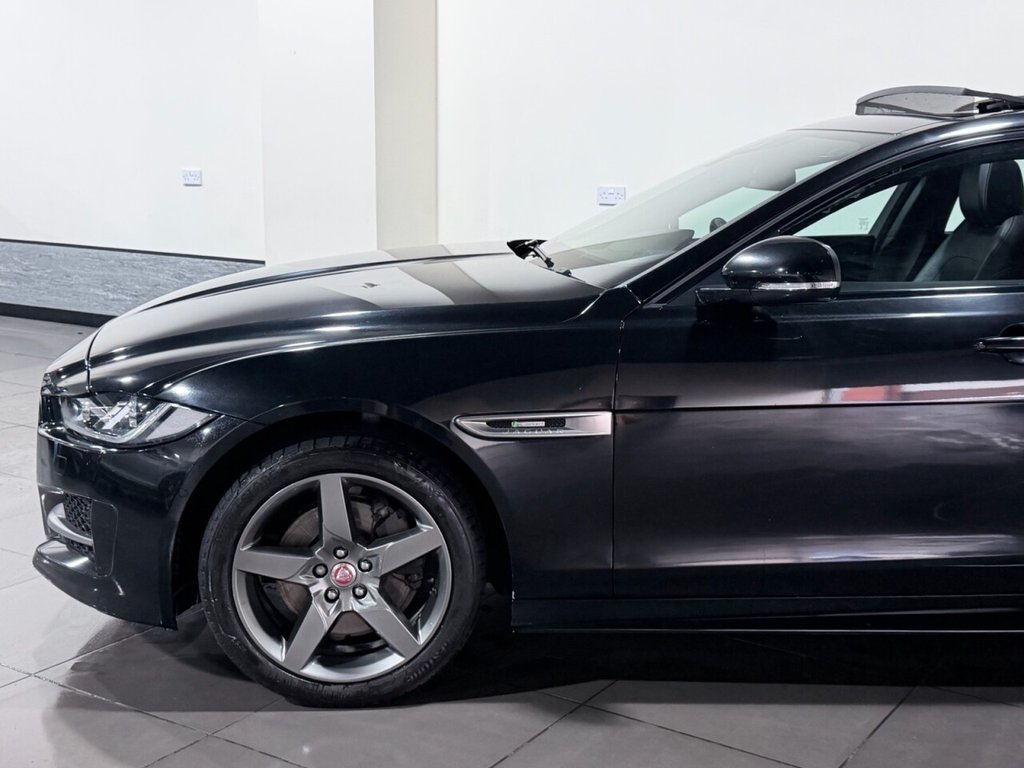 Used Jaguar XE 2016 for sale - 77835921: Photo 17