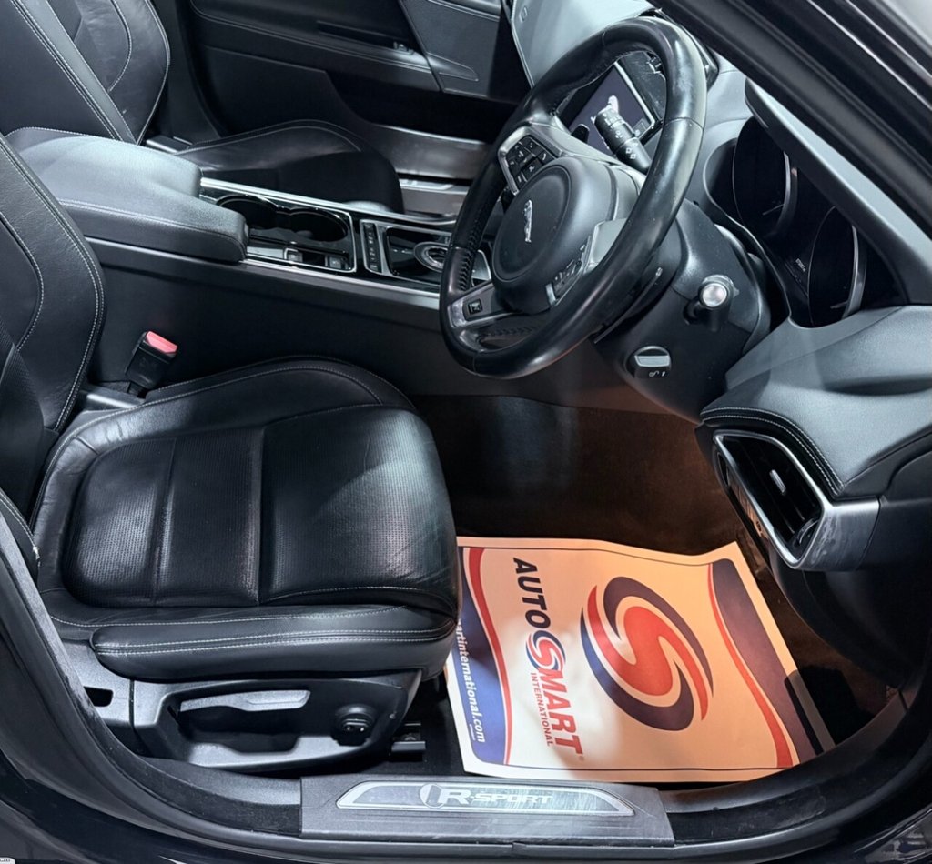 Used Jaguar XE 2016 for sale - 77835921: Photo 24