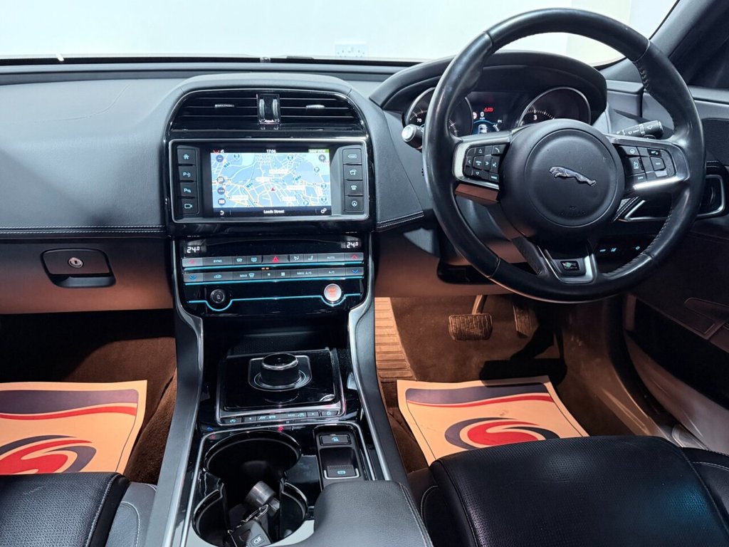 Used Jaguar XE 2016 for sale - 77835921: Photo 26