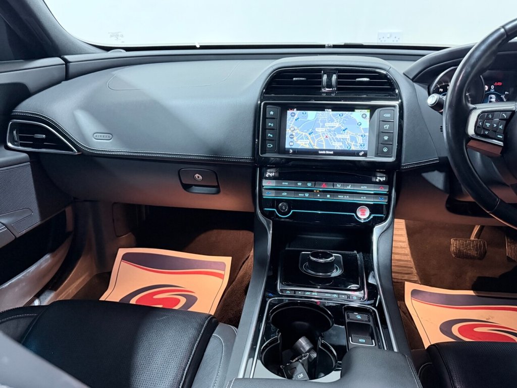 Used Jaguar XE 2016 for sale - 77835921: Photo 27