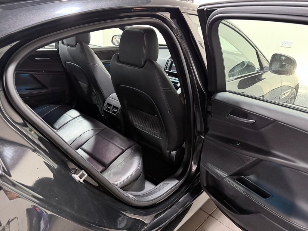 Used Jaguar XE 2016 for sale - 77835921: Photo 29