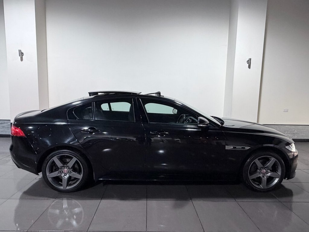 Used Jaguar XE 2016 for sale - 77835921: Photo 3