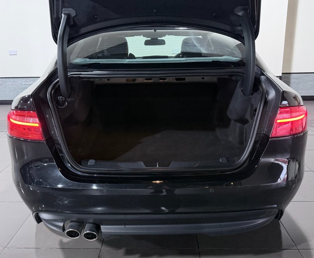 Used Jaguar XE 2016 for sale - 77835921: Photo 36