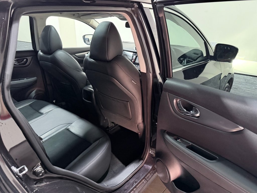 Used Nissan Qashqai 2017 for sale - 77835490: Photo 31