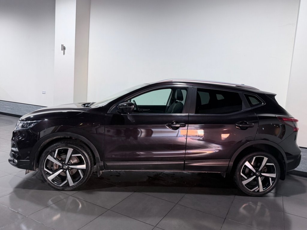 Used Nissan Qashqai 2017 for sale - 77835490: Photo 4