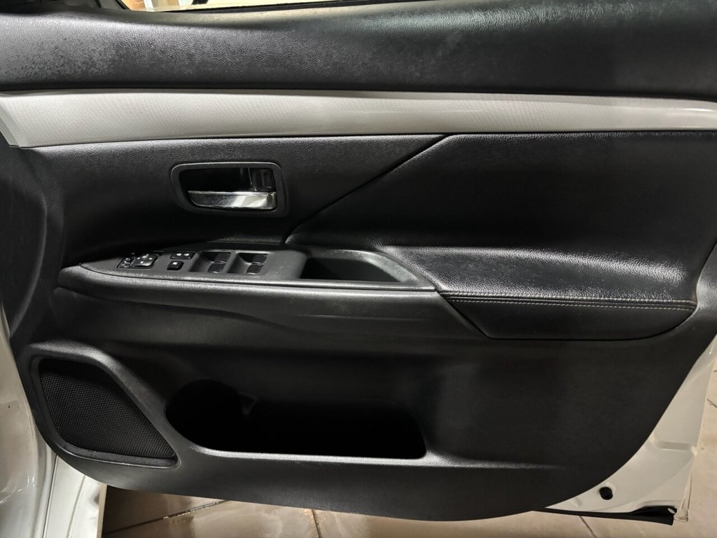 Used Mitsubishi Outlander 2014 for sale - 76798216: Photo 10