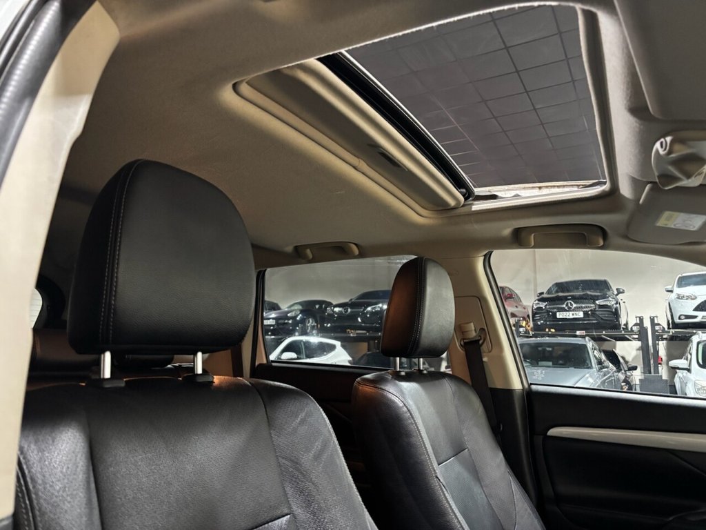 Used Mitsubishi Outlander 2014 for sale - 76798216: Photo 14