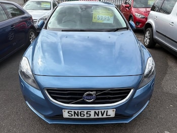 Used Volvo V40 2015 for sale - 75974430: Photo