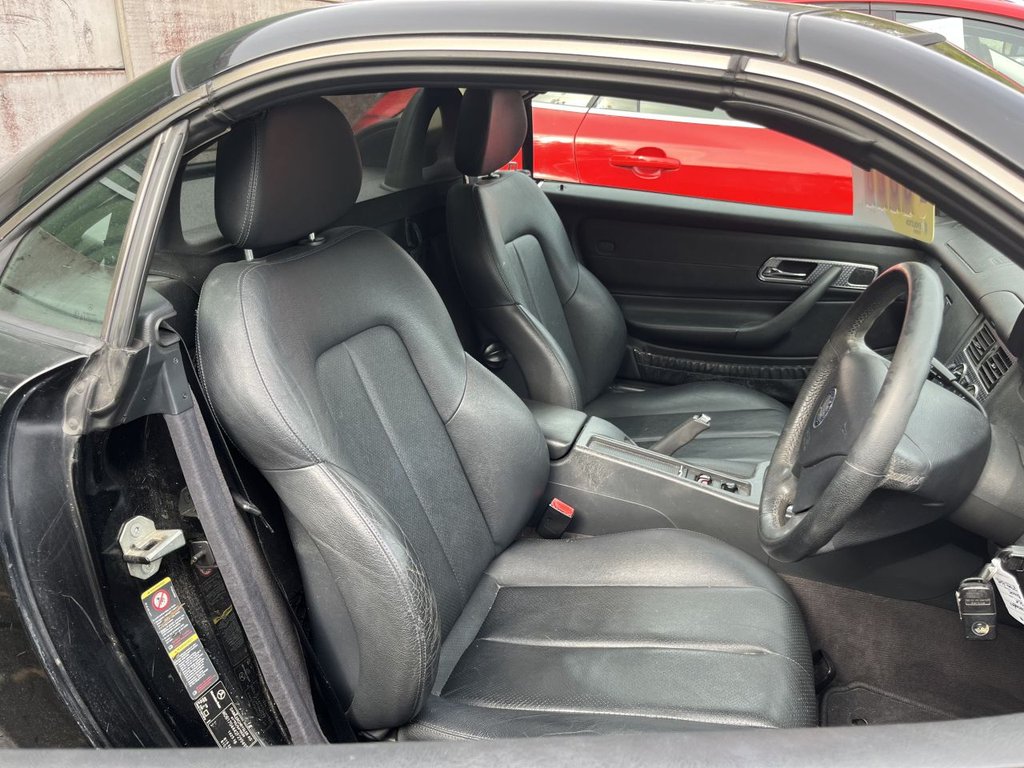 Used Mercedes-Benz SLK 2004 for sale - 76092582: Photo 4