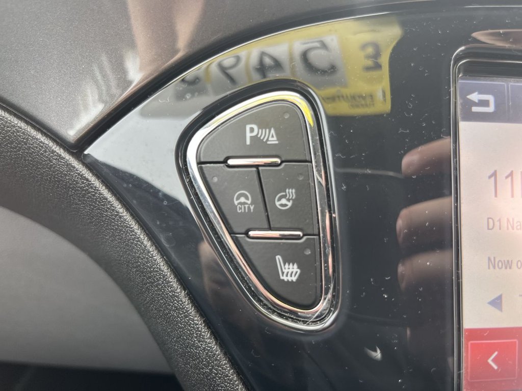 Used Vauxhall Corsa 2015 for sale - 76105962: Photo 15