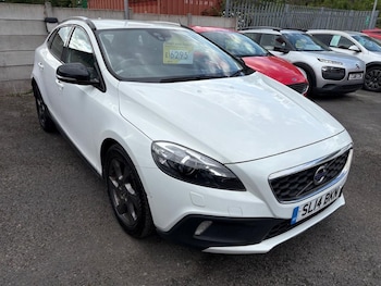 2014 (14) - 1.6 D2 Lux Hatchback 5dr Diesel Manual Euro 5 (s/s) (115 ps)