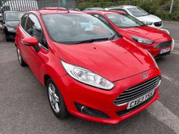 2013 (63) - 1.25 Zetec Hatchback 3dr Petrol Manual Euro 5 (82 ps)