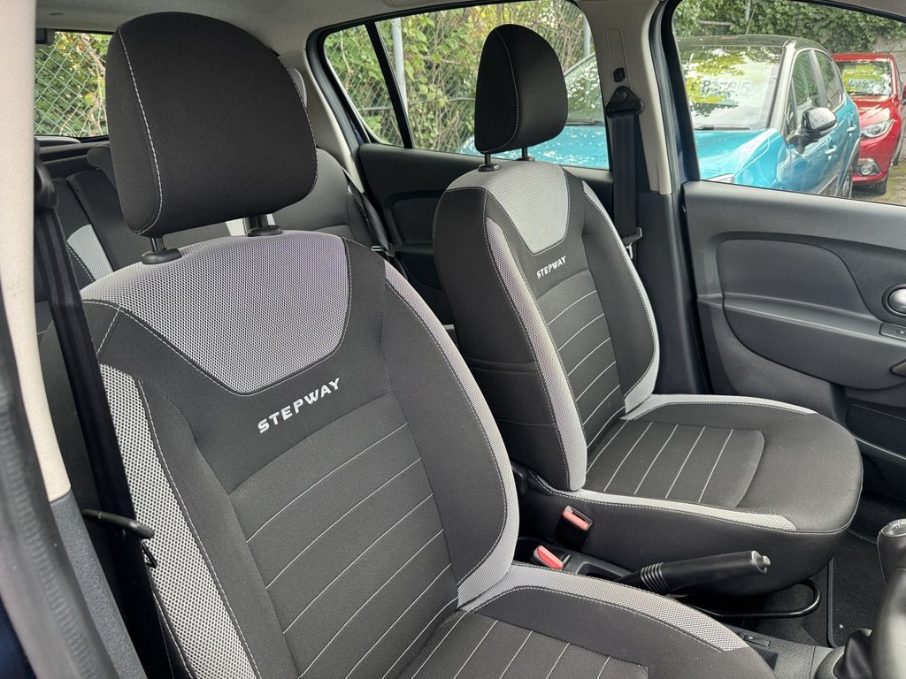 Used Dacia Sandero Stepway 2018 for sale - 76014798: Photo 2