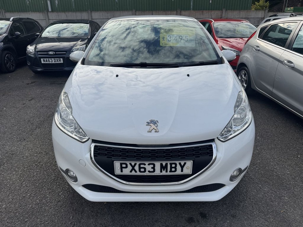 Used Peugeot 208 2013 for sale - 76014759: Photo 2