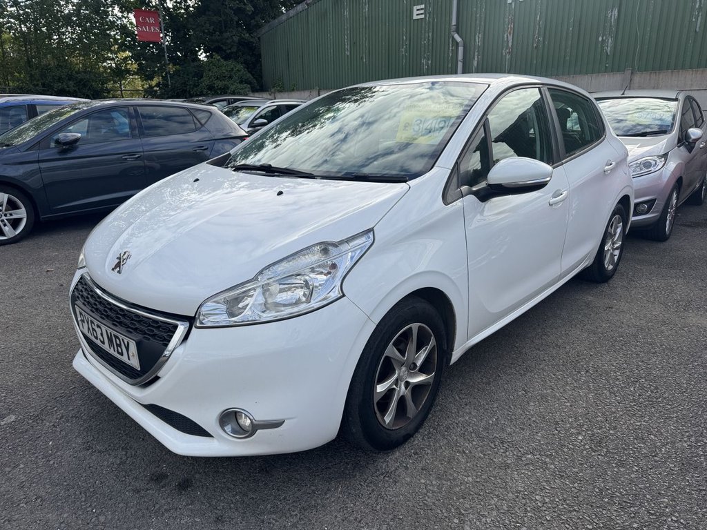 Used Peugeot 208 2013 for sale - 76014759: Photo 3