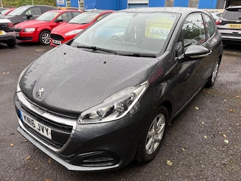 Used Peugeot 208 2016 for sale - 75897192: Photo