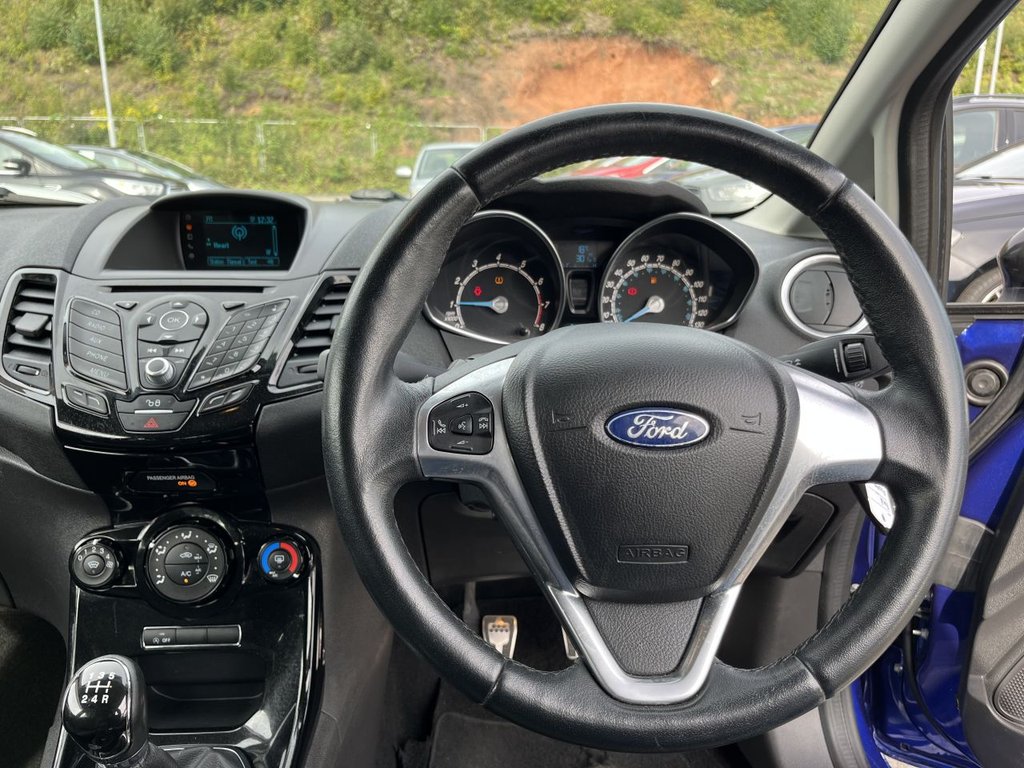 Used Ford Fiesta 2015 for sale - 76080732: Photo 11