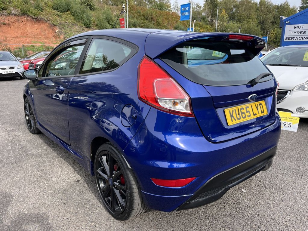 Used Ford Fiesta 2015 for sale - 76080732: Photo 5