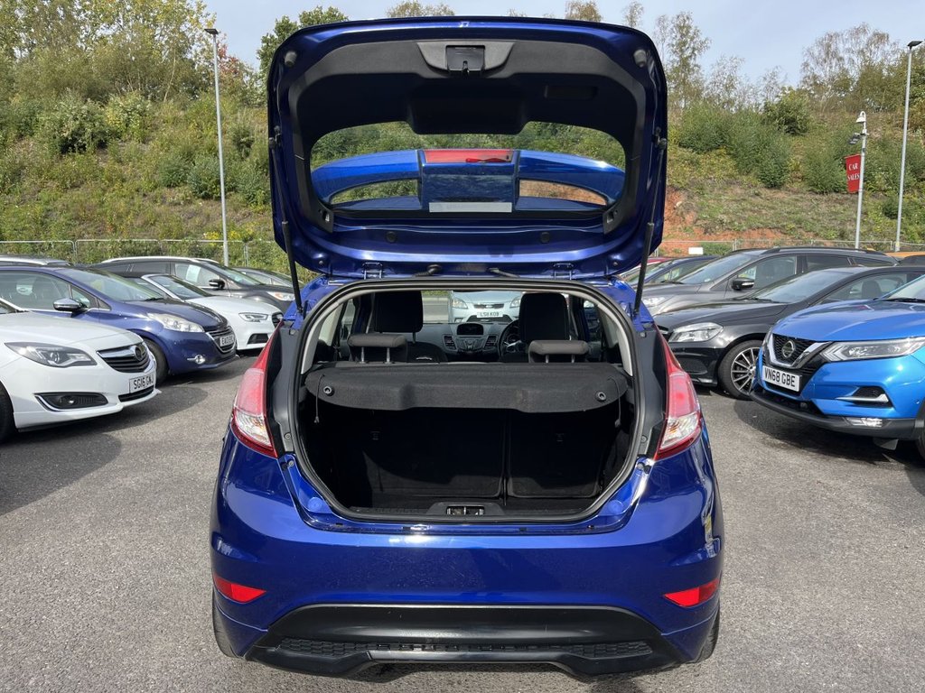Used Ford Fiesta 2015 for sale - 76080732: Photo 7
