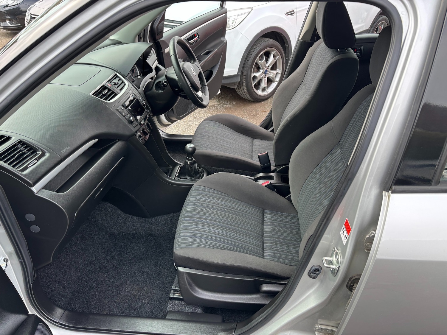 Used Suzuki Swift 2014 for sale - 77902334: Photo 12