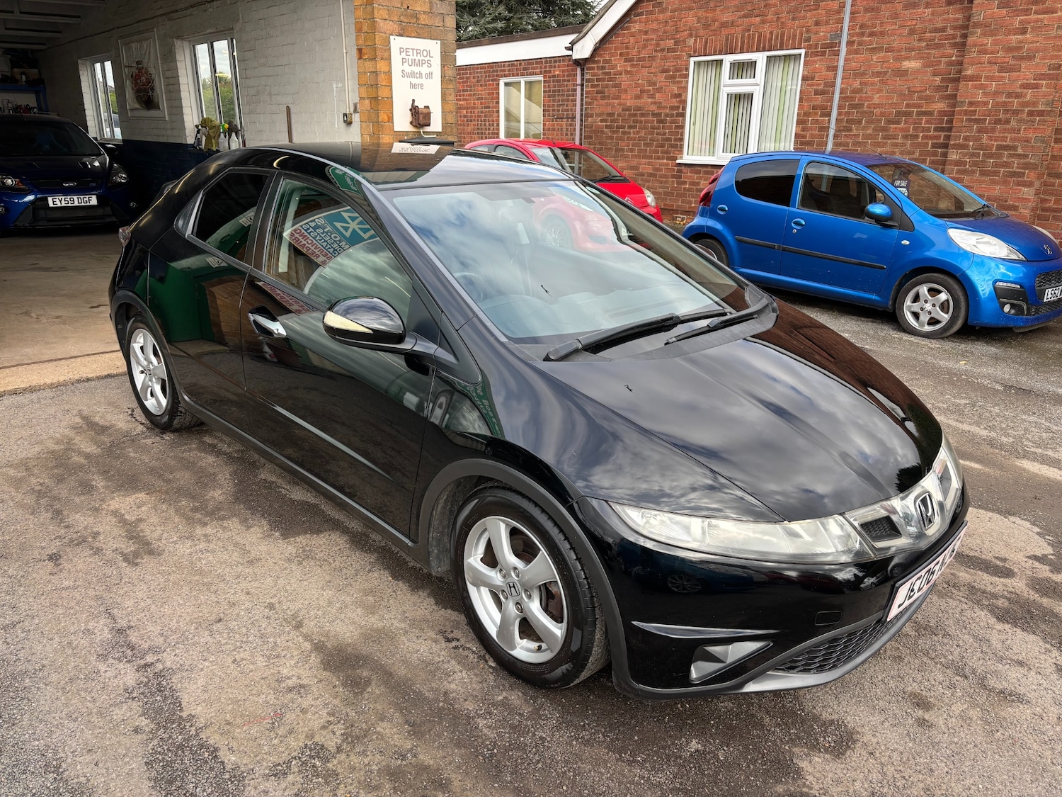 Used Honda Civic 2009 for sale - 77651718: Photo 2