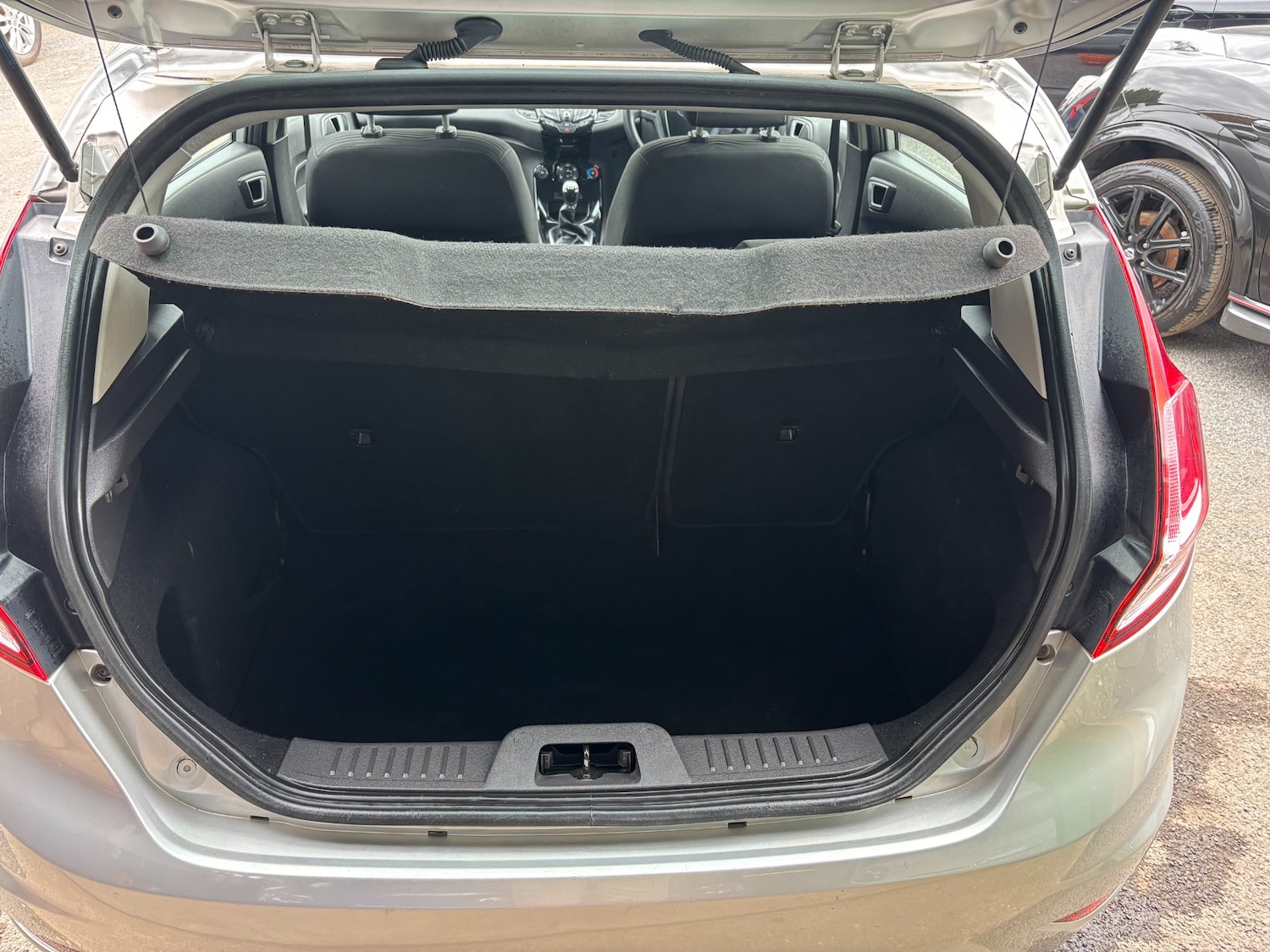 Used Ford Fiesta 2014 for sale - 76184212: Photo 10