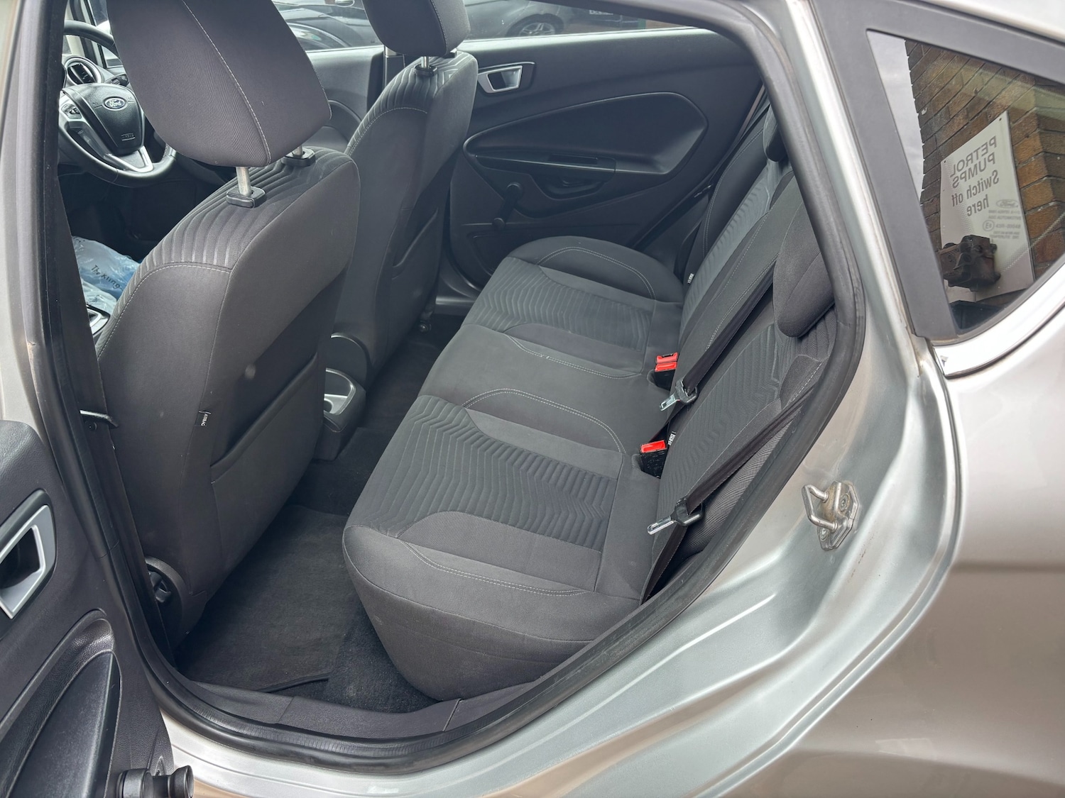 Used Ford Fiesta 2014 for sale - 76184212: Photo 11