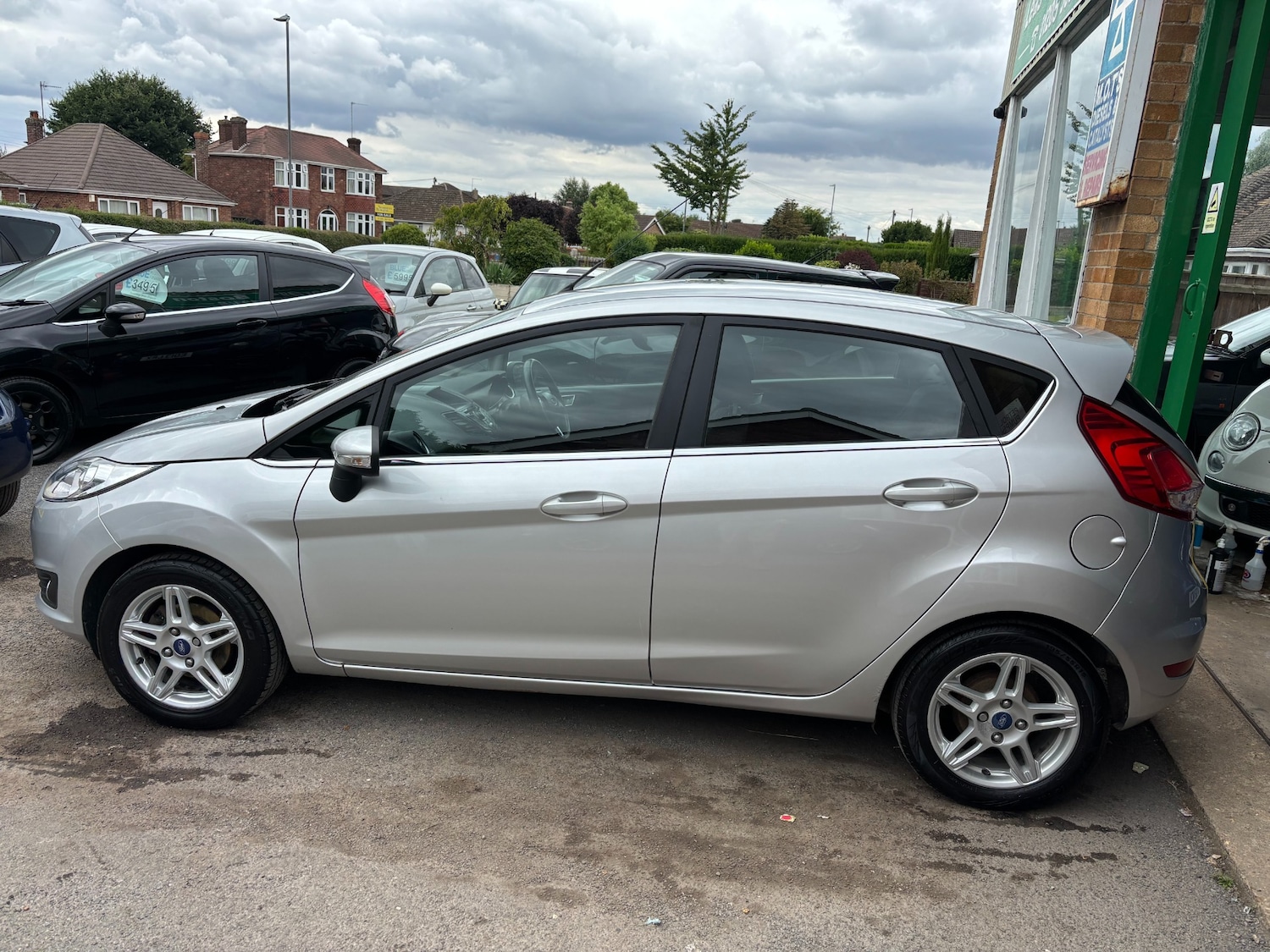 Used Ford Fiesta 2014 for sale - 76184212: Photo 4