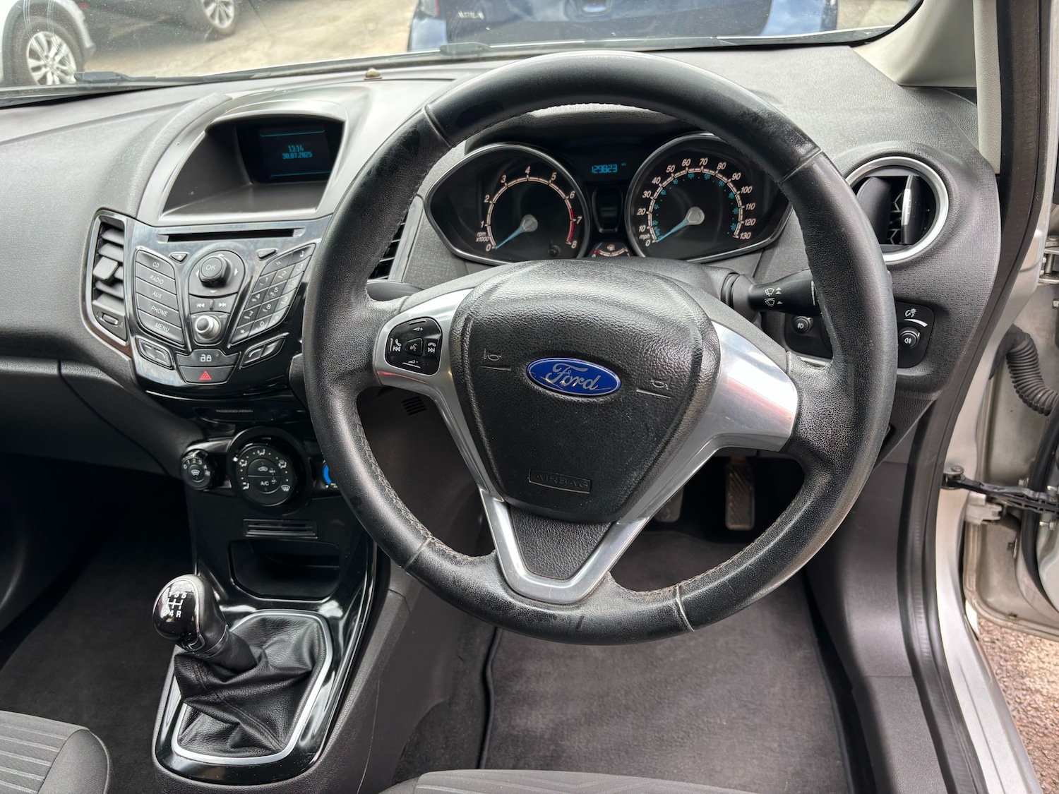Used Ford Fiesta 2014 for sale - 76184212: Photo 8